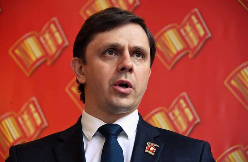 Орловский губернатор Андрей Клычков объяснил, для чего нужны выплаты беременным школьницам