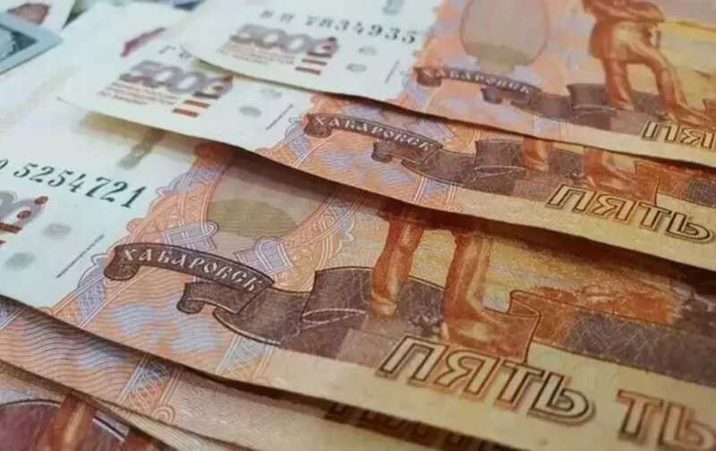 Мосбиржа переживает крупнейший кризис за 2,5 года после торговых санкций Трампа