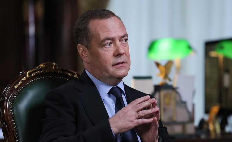 Медведев заработал 8 миллиардов рублей в 2024 году: деньги пошли на расширение усадьбы