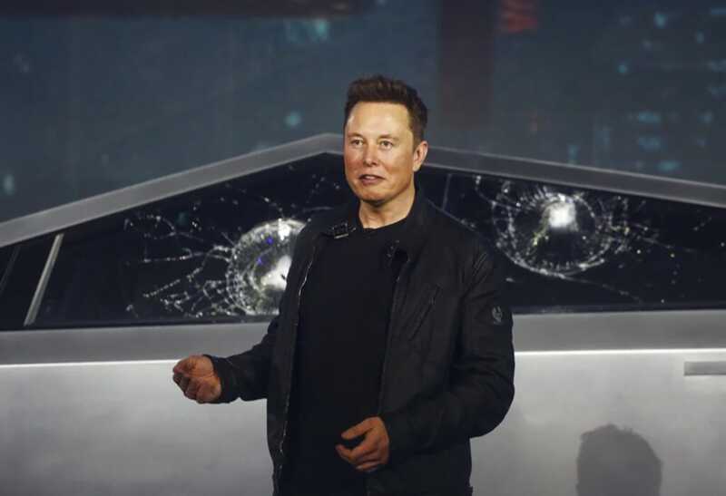 В компании Tesla подыскивают замену Илону Маску