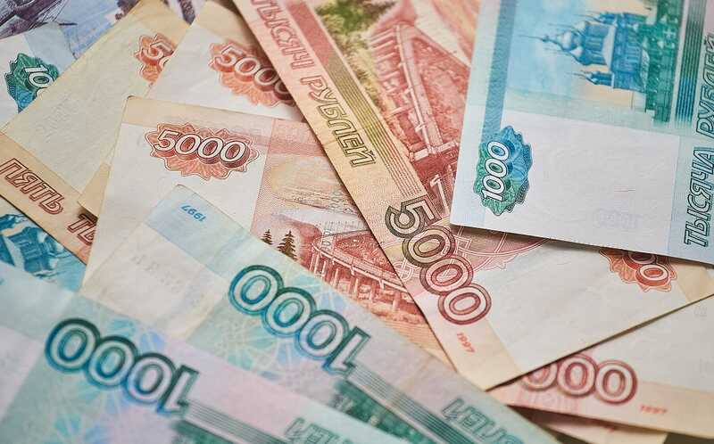Девушка потратила 1,5 миллиона рублей на курсы блогера из Дубая и осталась в долгах