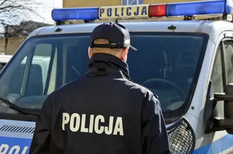 В Польше в реке обнаружили чемодан с останками человека