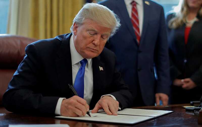 Трамп запускает «Проект Возвращение домой»: мигрантам предлагают деньги за самодепортацию