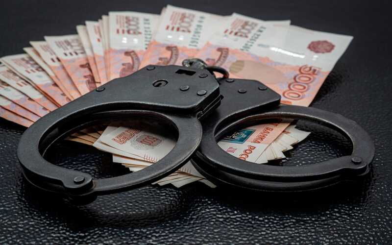 В Петербурге задержан начальник 37 отдела полиции по обвинению в получении взятки, сумма которой превышает миллион