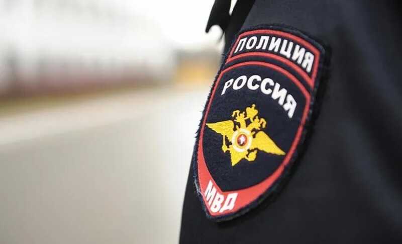 Женщина угрожает самоподрывом в офисе микрофинансовой организации в Москве