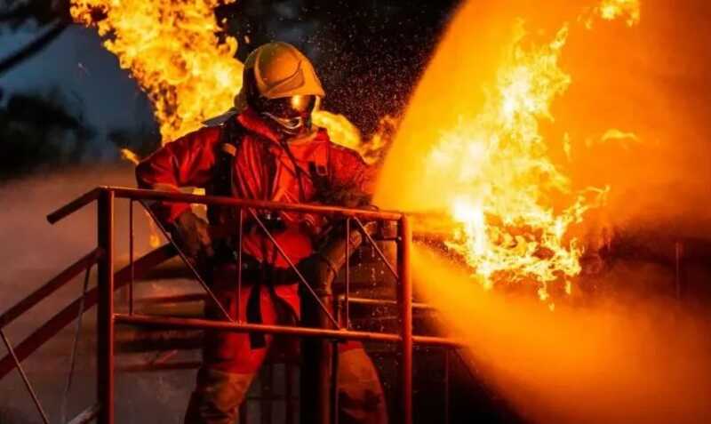 При пожаре на судне в Южной Корее пострадали российские моряки